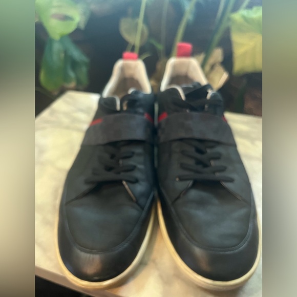 Louis Vuitton Mens Tennis Shoes size 10 1/2 - Picture 1 of 13